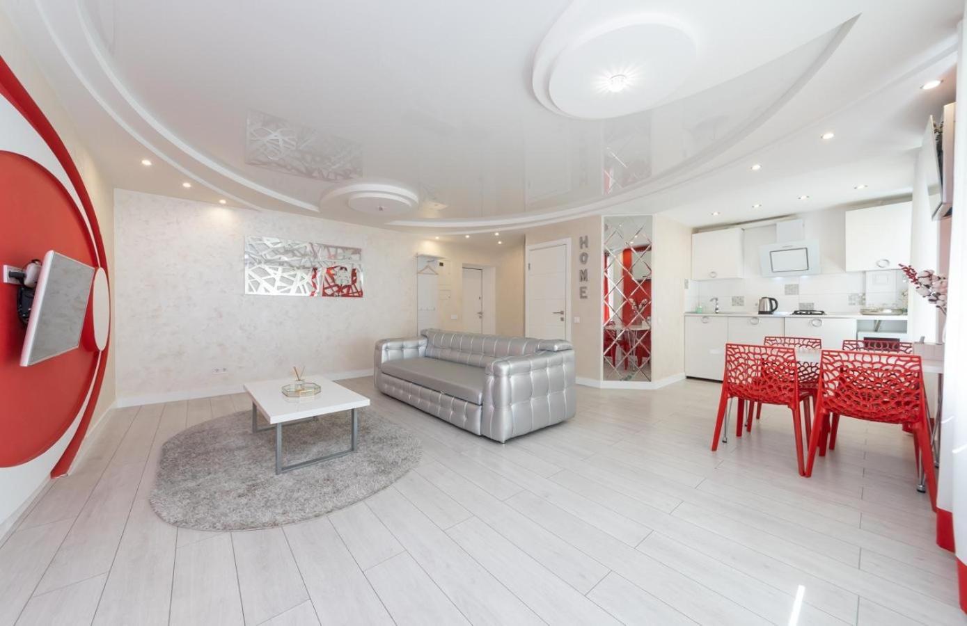 Flat24 On Lesi Ukrainki 3 Apartman Kijev Kültér fotó